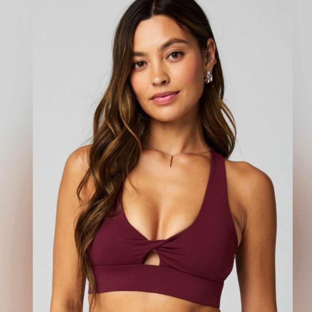 Set of 2 Fabletics Twist Front Oasis Red Wine & Cherry Red Sports Bra size XS S